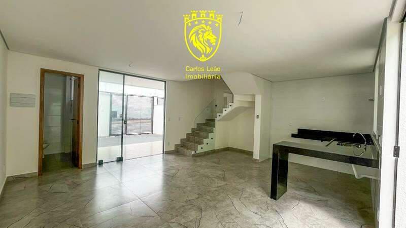 Casa, Candelária, 3 Quartos, 0 Vaga, 1 Suíte