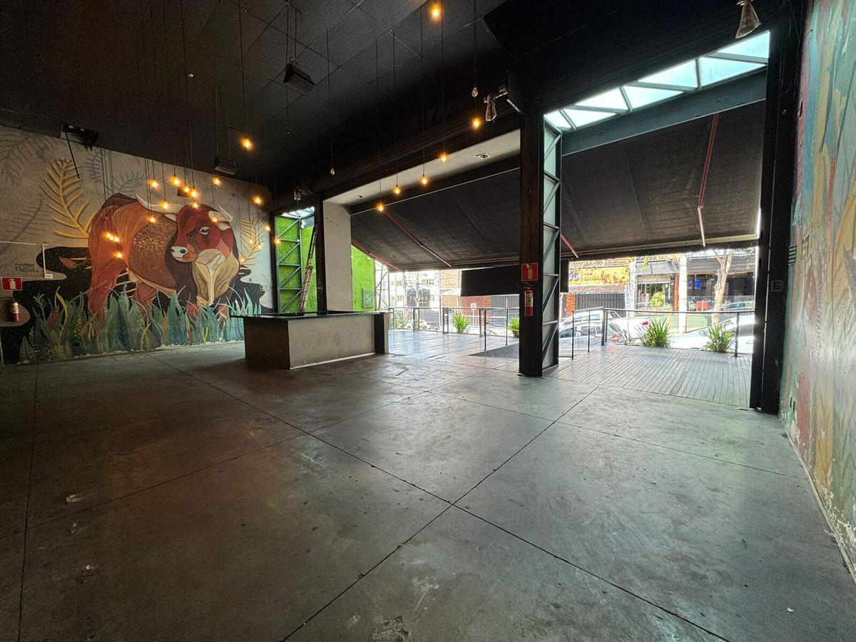 Casa Comercial, Cruzeiro, 0 Quarto, 0 Vaga