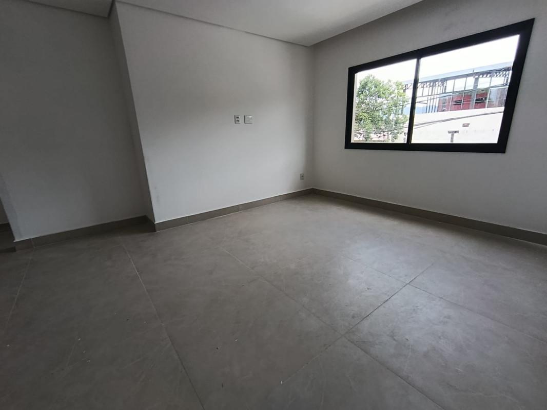 Apartamento, Barreiro, 3 Quartos, 2 Vagas, 1 Suíte