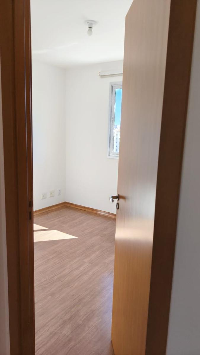 Apartamento, Sagrada Família, 3 Quartos, 2 Vagas, 1 Suíte