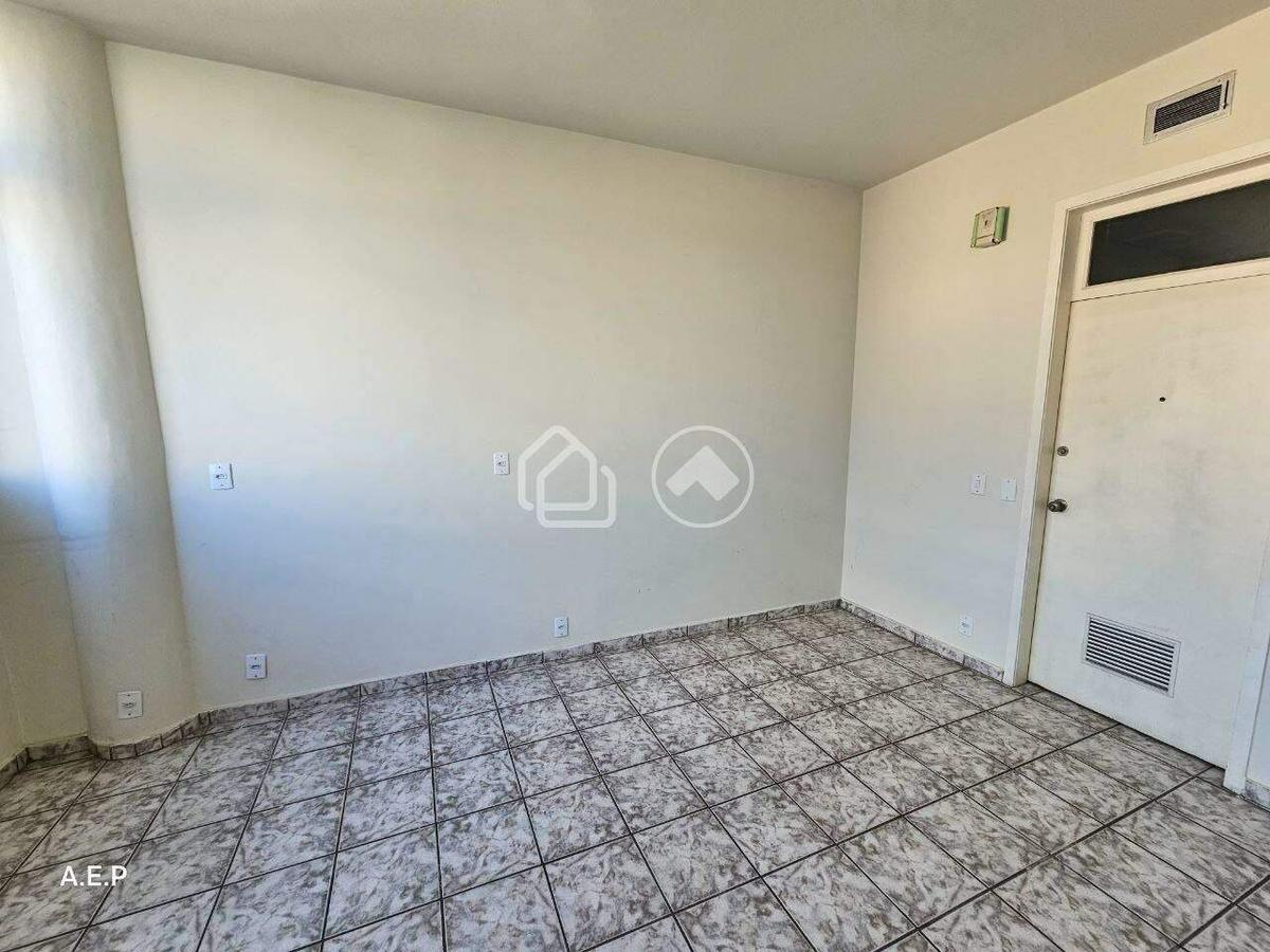 Sala, Centro