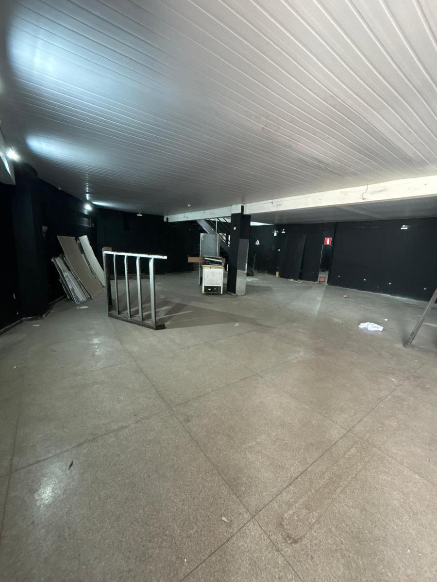 Galpão, Santa Terezinha, 0 Quarto, 5 Vagas