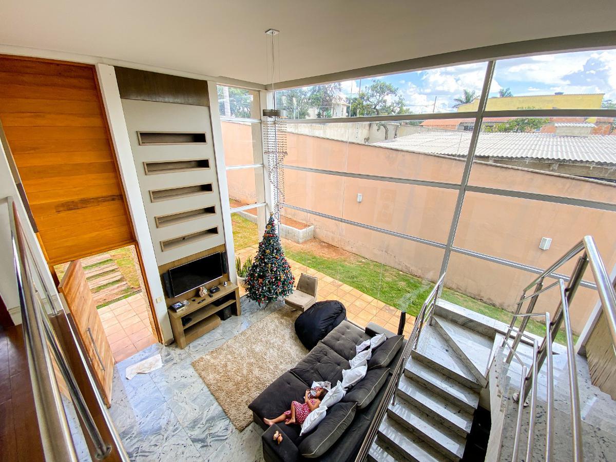 Casa, Trevo, 5 Quartos, 10 Vagas, 2 Suítes
