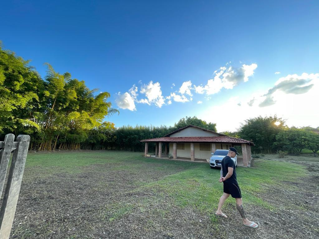 Fazenda, Fernao Dias, 2 Quartos, 10 Vagas