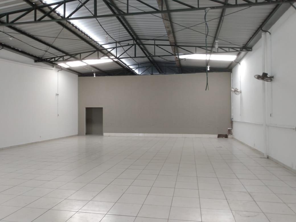 Galpão, Céu Azul, 0 Quarto, 0 Vaga