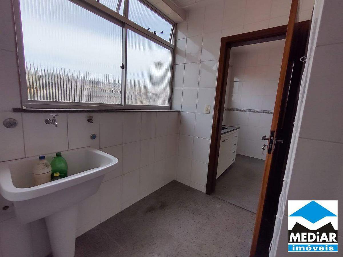 Apartamento, Sagrada Família, 3 Quartos, 2 Vagas, 1 Suíte