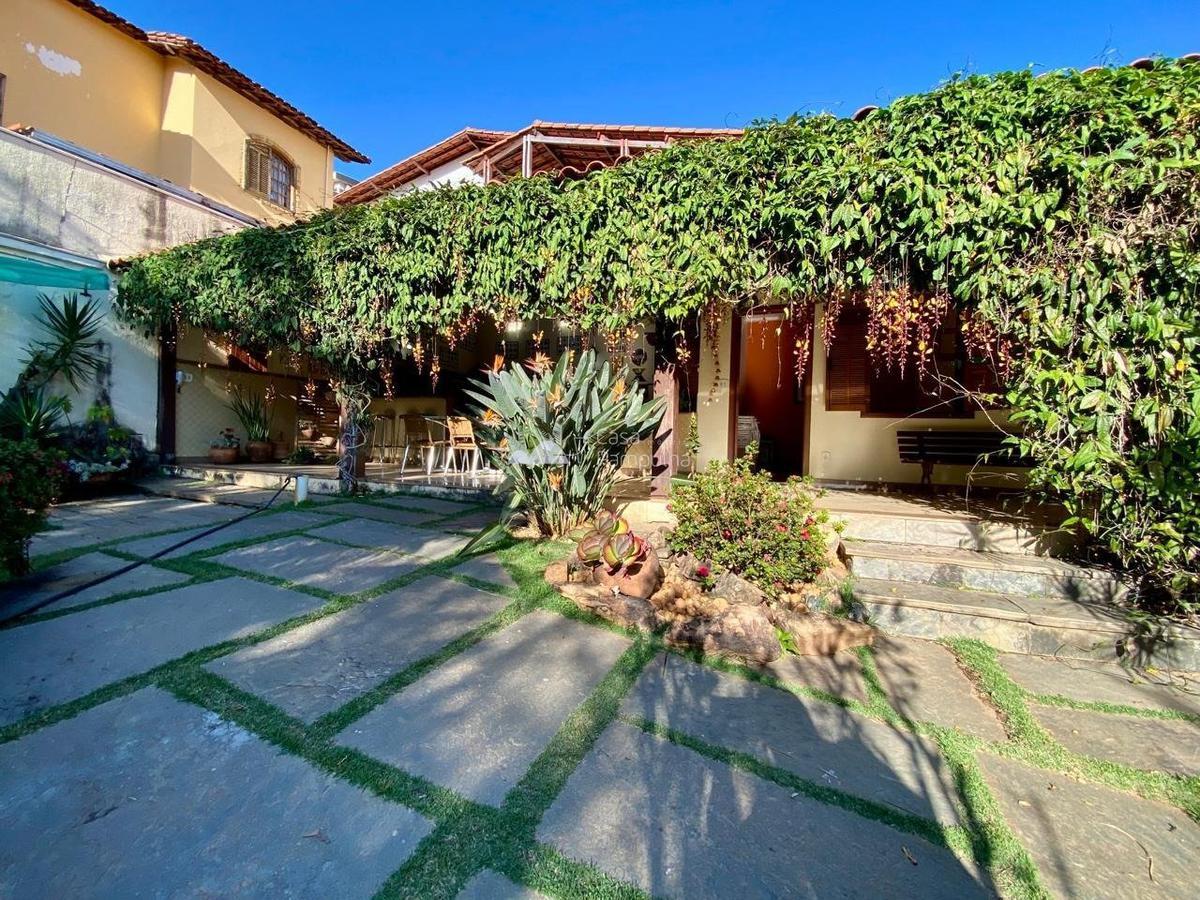 Casa, Itapoã, 4 Quartos, 6 Vagas, 1 Suíte