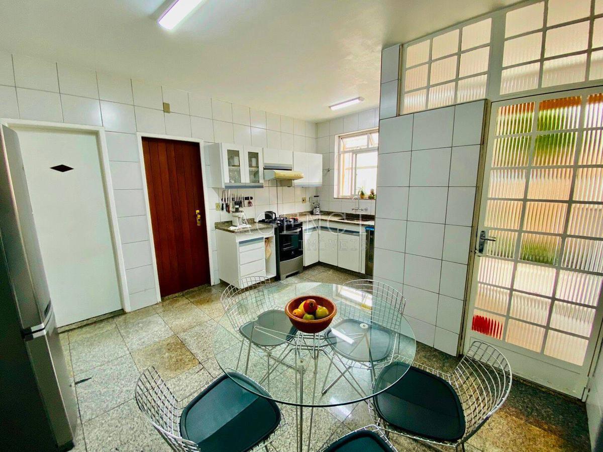 Casa, Bandeirantes (pampulha), 4 Quartos, 0 Vaga, 1 Suíte