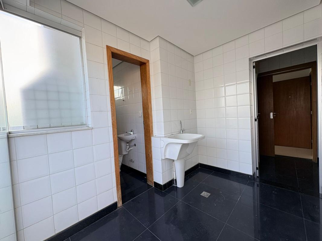 Cobertura, Savassi, 3 Quartos, 3 Vagas, 1 Suíte