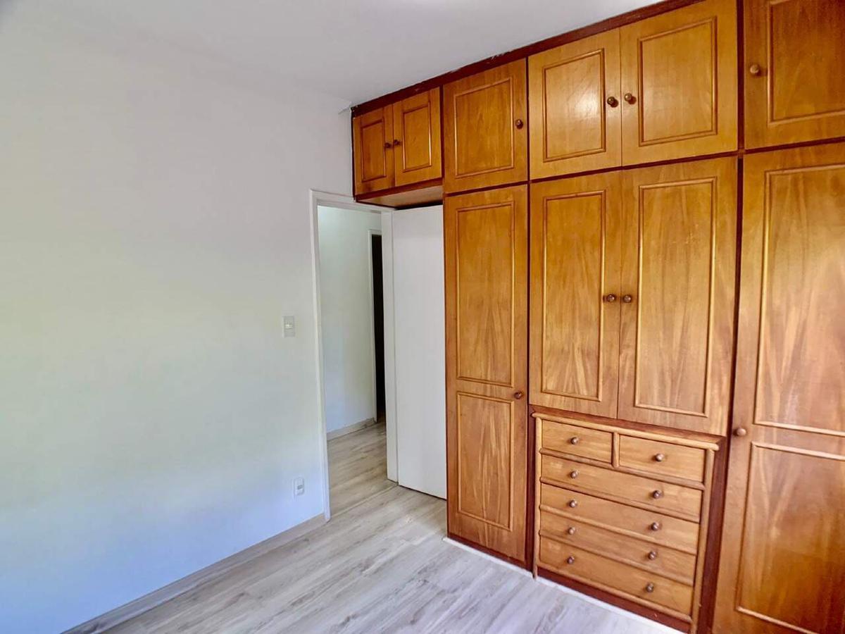 Apartamento, Estoril, 2 Quartos, 1 Vaga, 1 Suíte