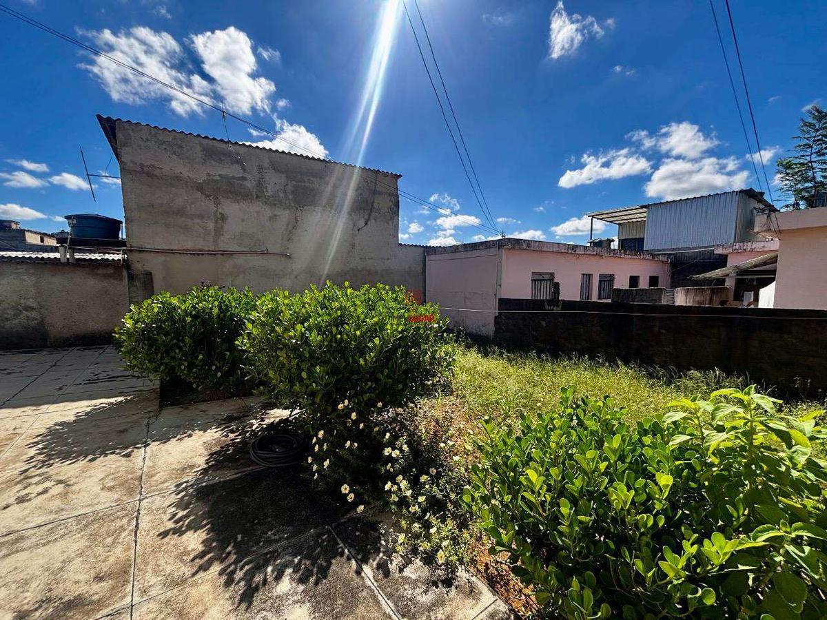 Casa, Lindéia, 6 Quartos, 3 Vagas