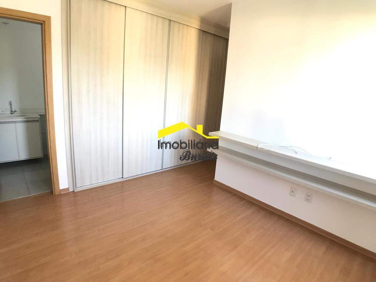 Apartamento, Estoril, 4 Quartos, 2 Vagas, 1 Suíte