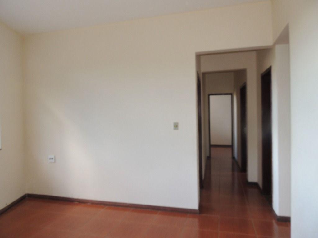 Casa, Centro, 3 Quartos, 1 Vaga, 1 Suíte