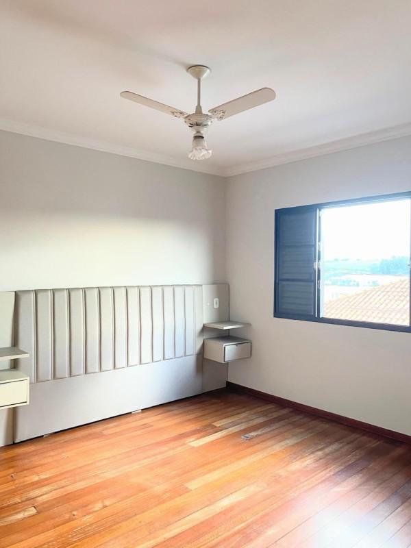 Casa, Parque São José, 3 Quartos, 2 Vagas, 1 Suíte