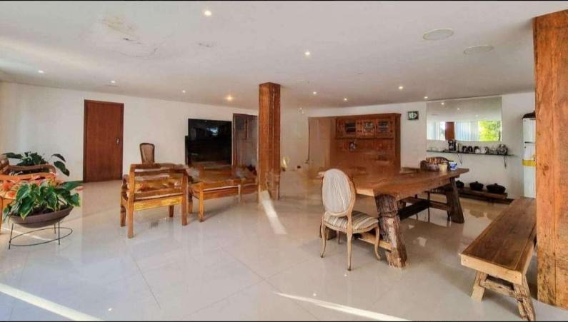 Casa, Retiro do Chalé, 5 Quartos, 4 Vagas, 2 Suítes