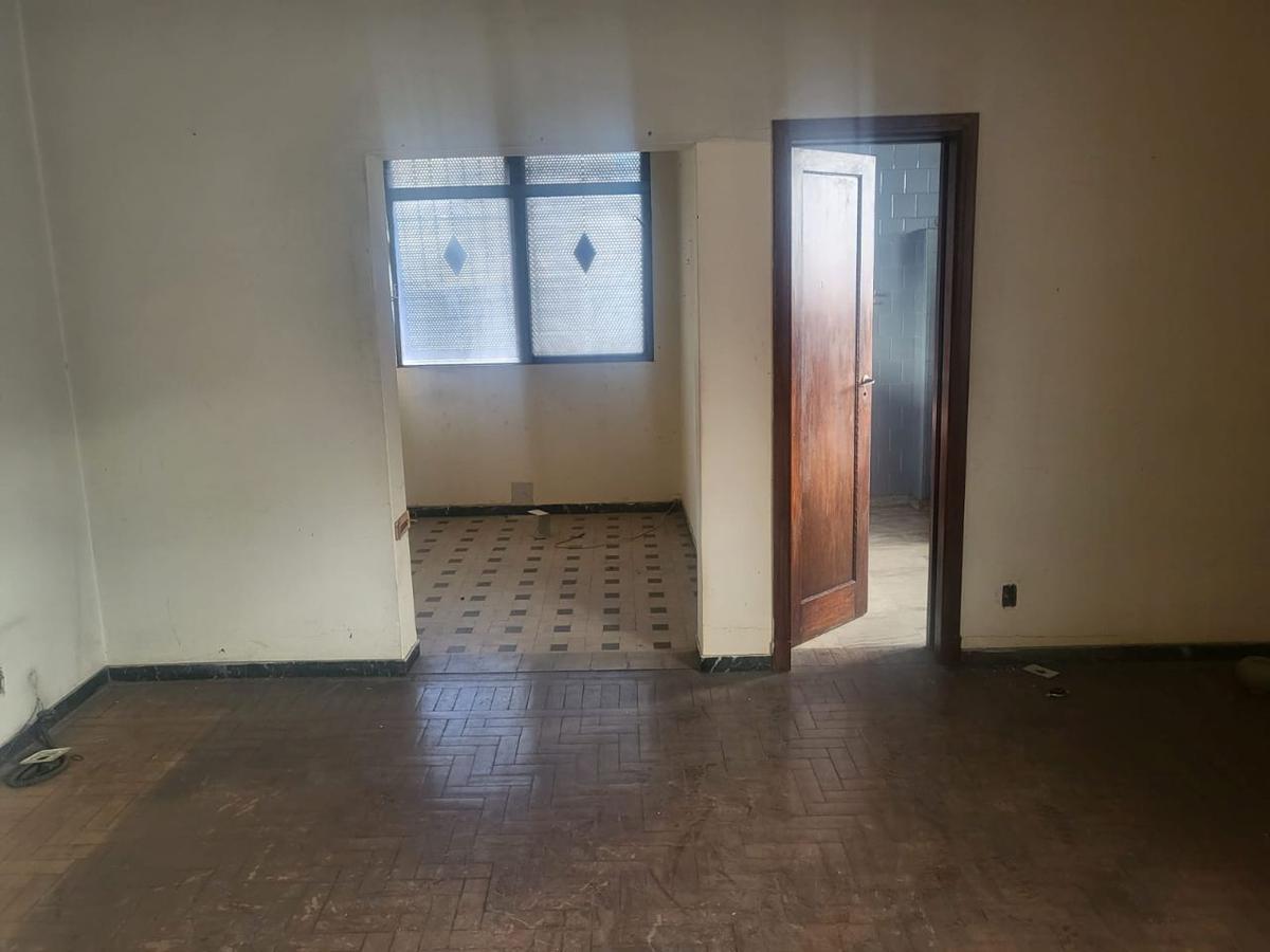 Casa, Floresta, 3 Quartos, 1 Vaga, 1 Suíte