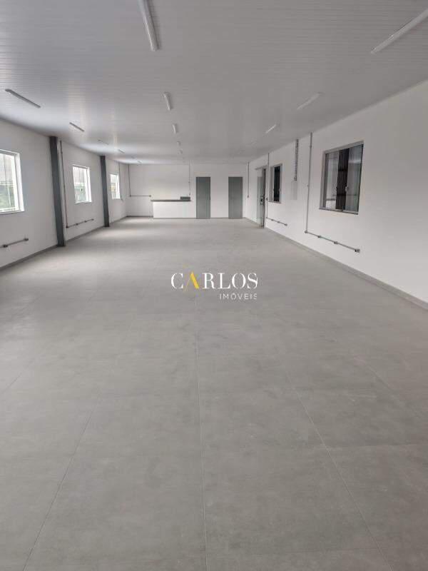 Galpão, Do Comércio