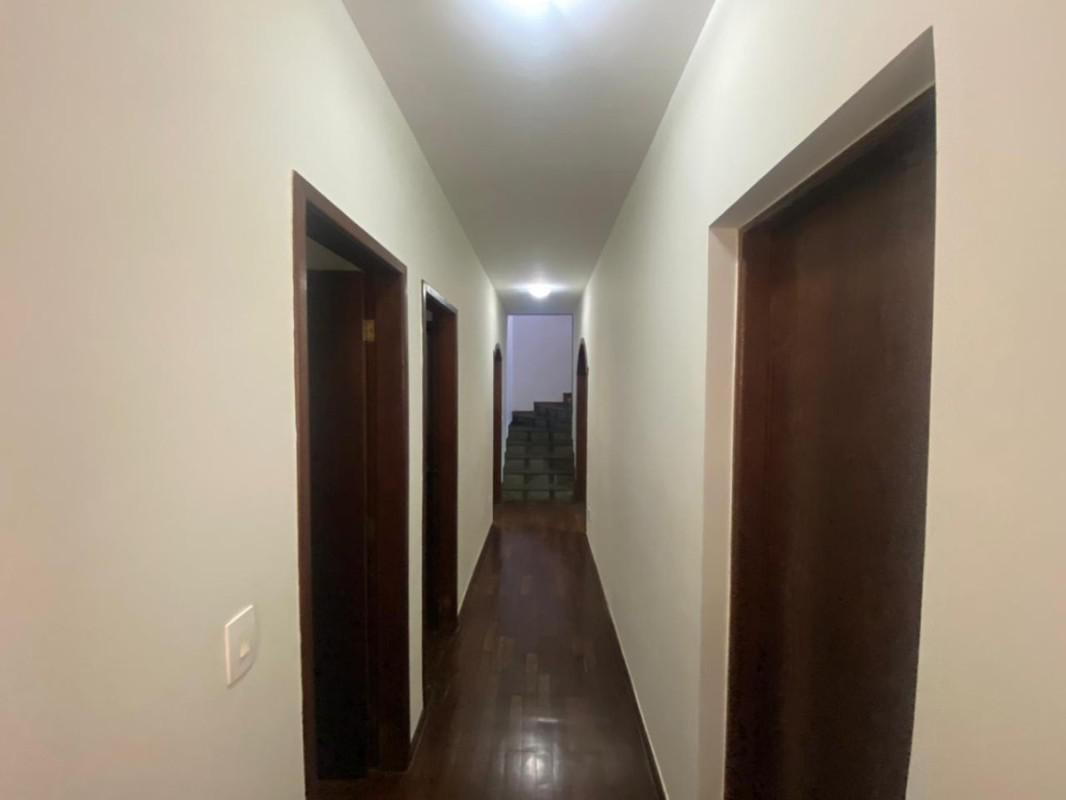 Casa Comercial, Goiânia, 4 Quartos, 2 Vagas, 2 Suítes