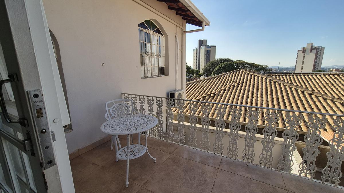 Casa, Ouro Preto, 5 Quartos, 2 Vagas, 1 Suíte