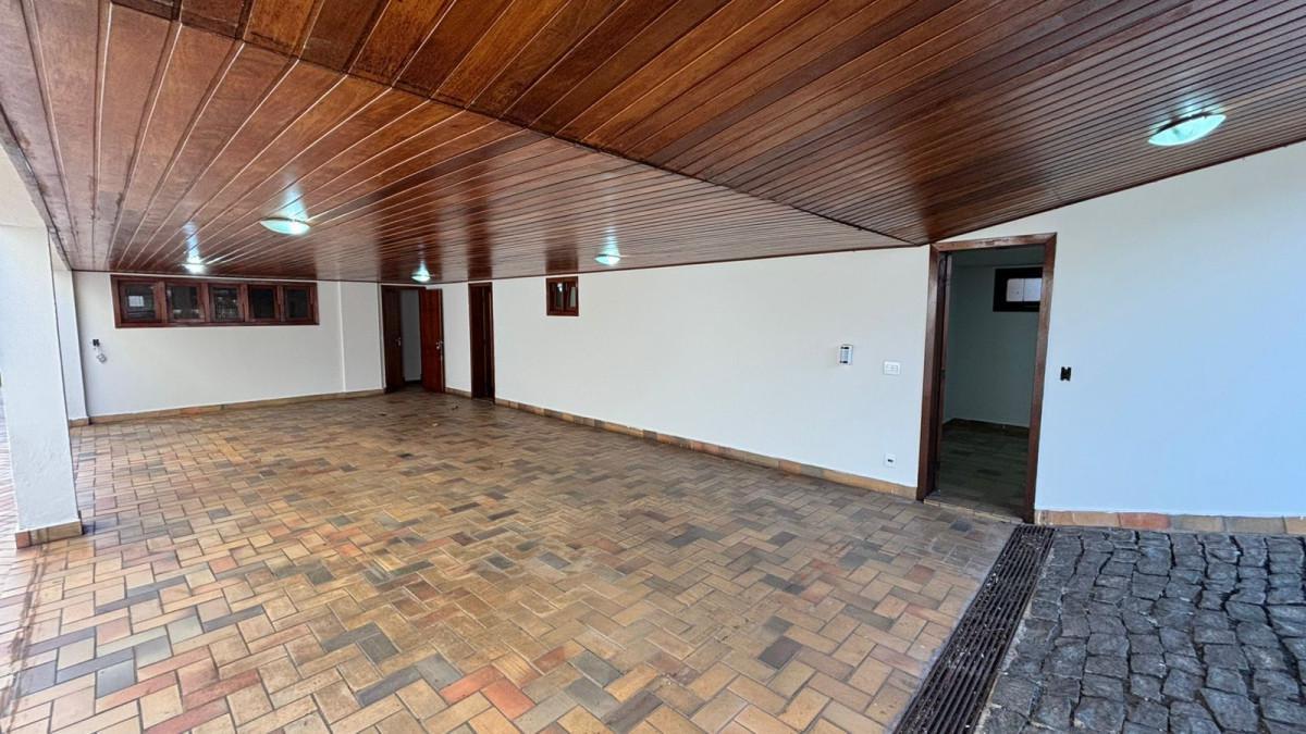 Casa Comercial, Santa Teresa, 8 Quartos, 6 Vagas, 2 Suítes