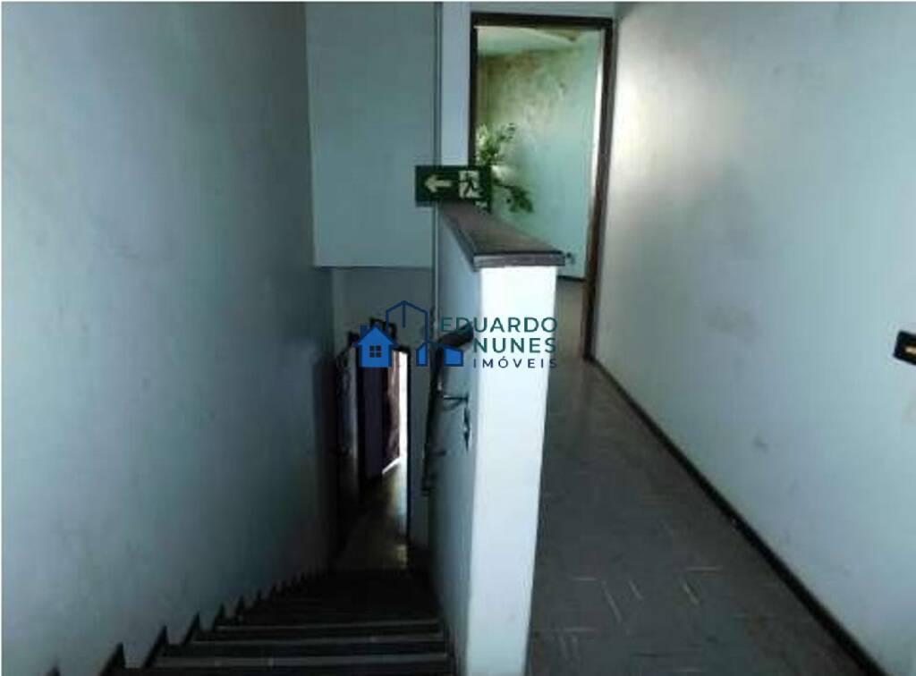 Casa, Funcionários, 4 Quartos, 0 Vaga