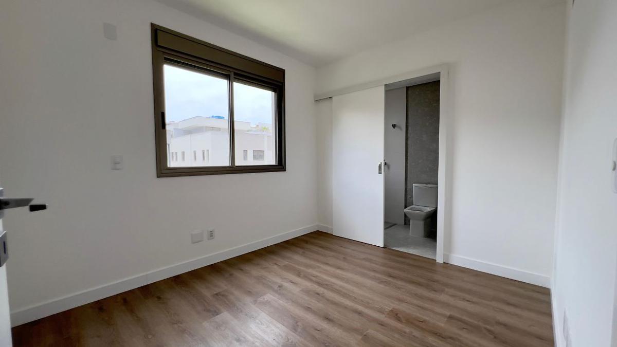 Apartamento, Cruzeiro, 4 Quartos, 4 Vagas, 2 Suítes