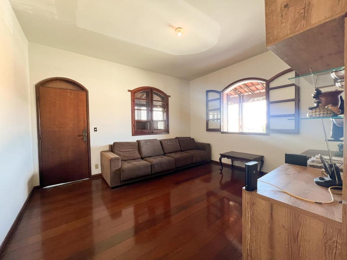 Casa, Serrano, 5 Quartos, 4 Vagas, 1 Suíte