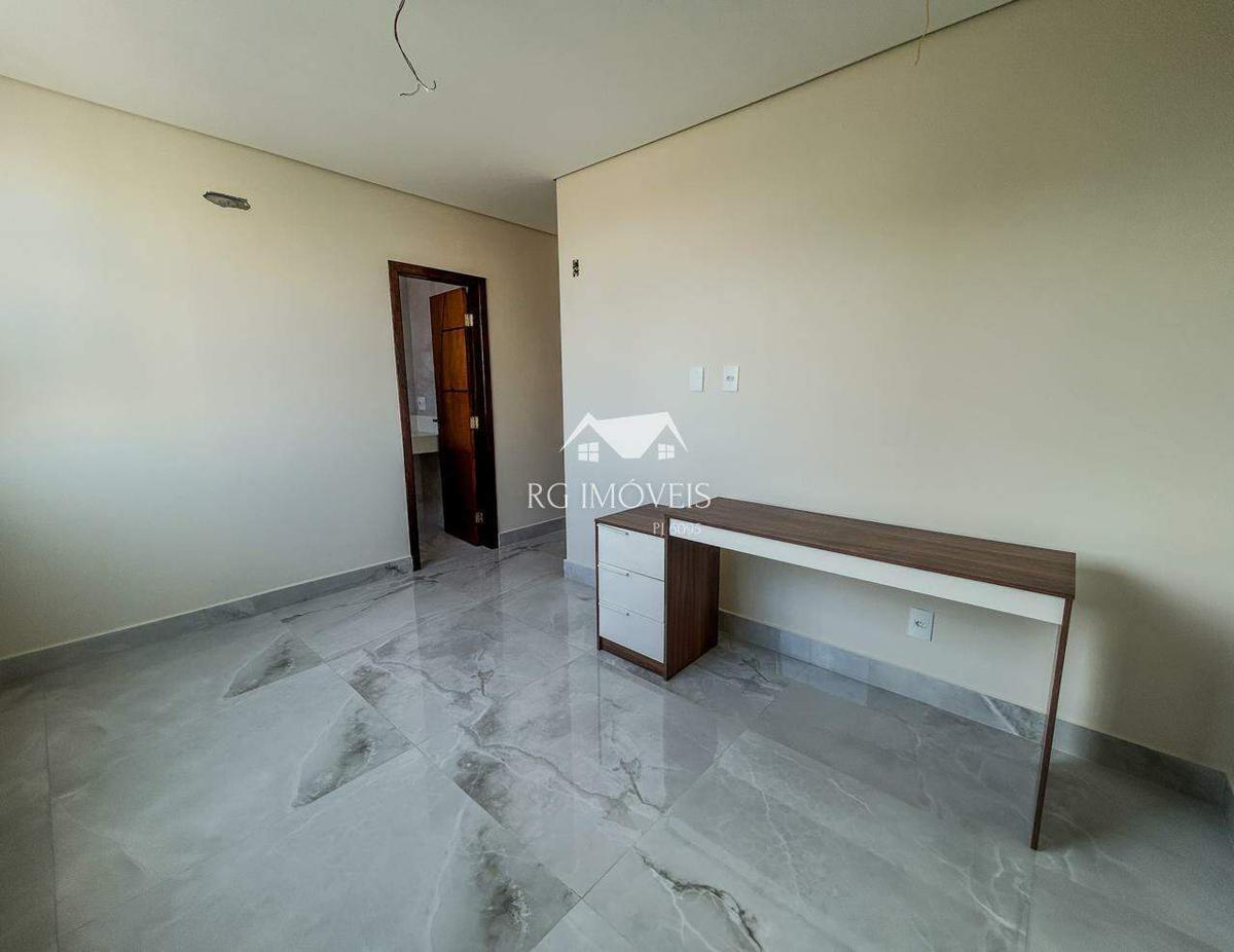 Apartamento, Barreiro, 3 Quartos, 1 Vaga, 1 Suíte