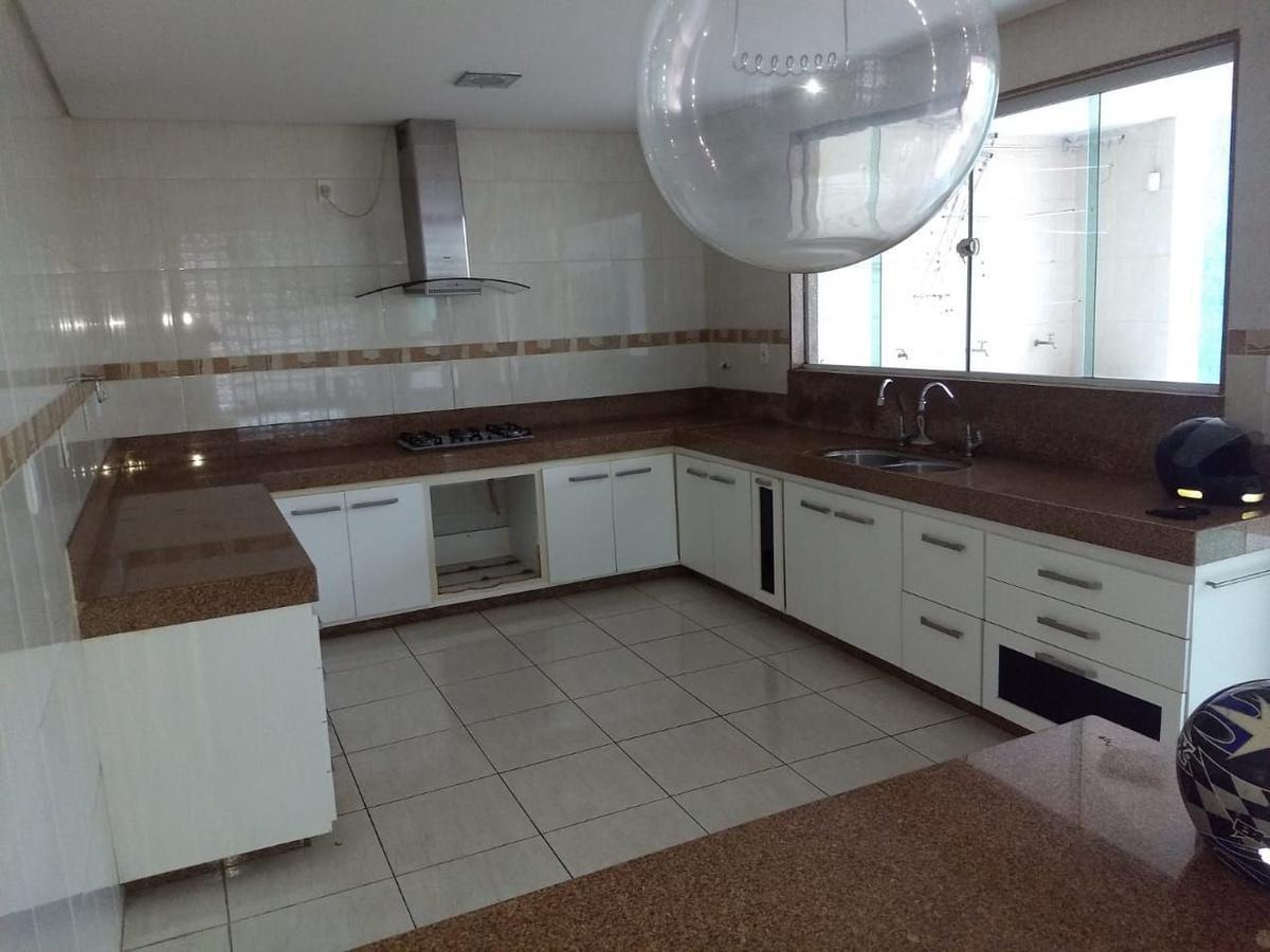 Casa, Santa Maria, 5 Quartos, 3 Vagas, 1 Suíte