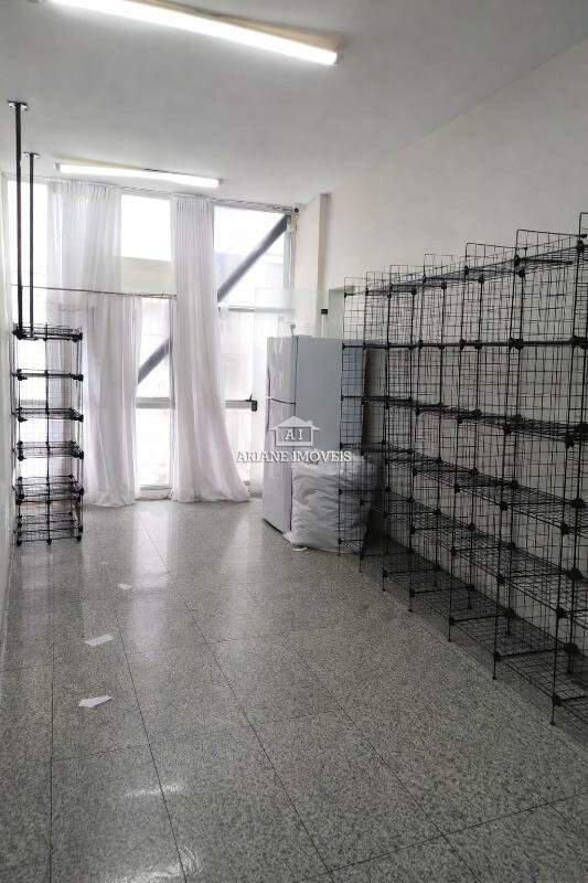Sala, Gutierrez, 0 Quarto, 1 Vaga