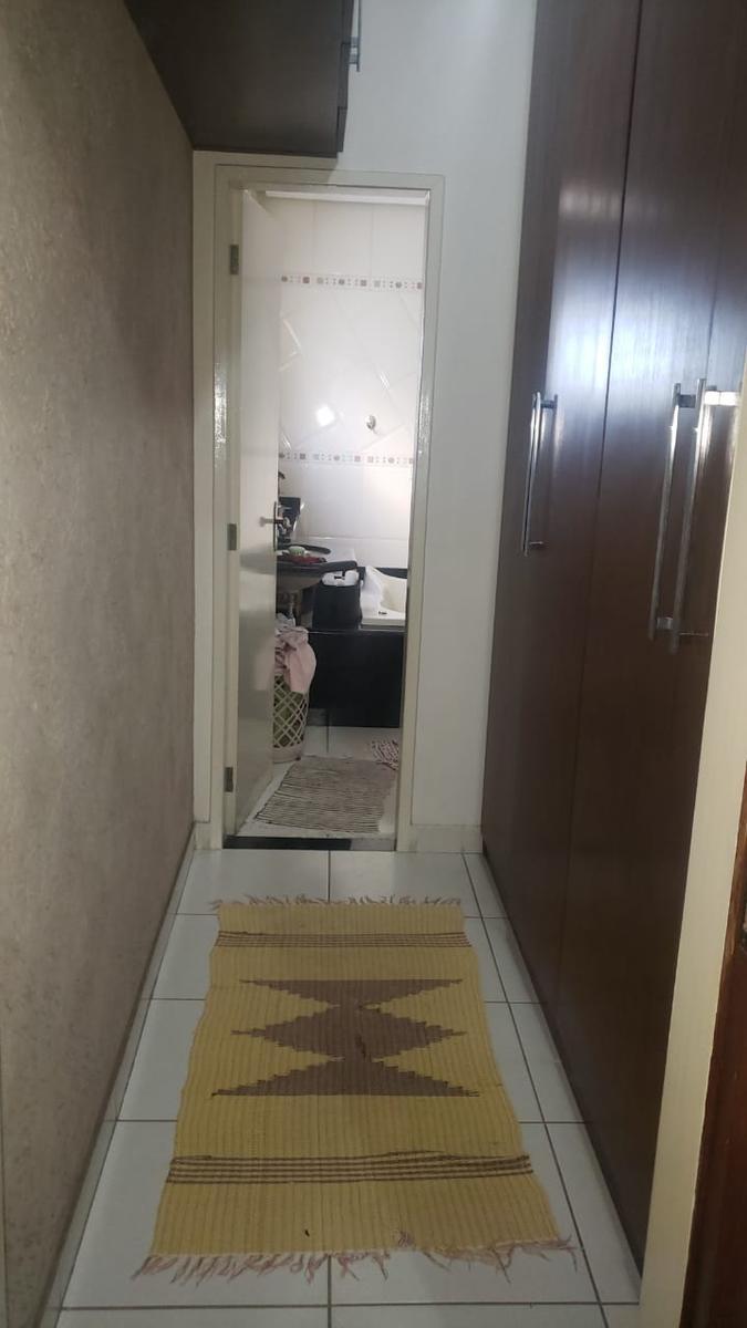 Casa, Centro, 6 Vagas, 2 Suítes