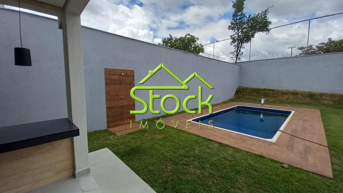 Casa, Novo Santos Dumont, 3 Quartos, 3 Vagas, 1 Suíte