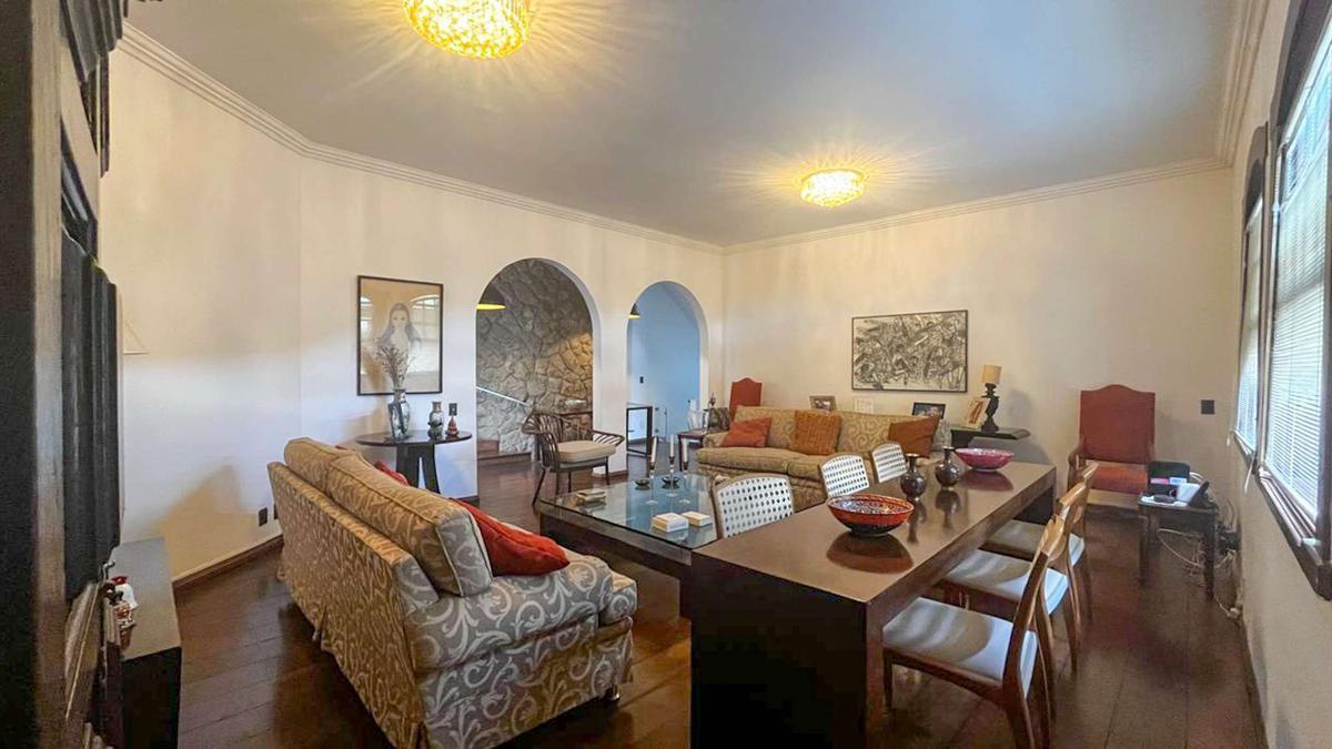 Casa, Comiteco, 5 Quartos, 6 Vagas, 2 Suítes