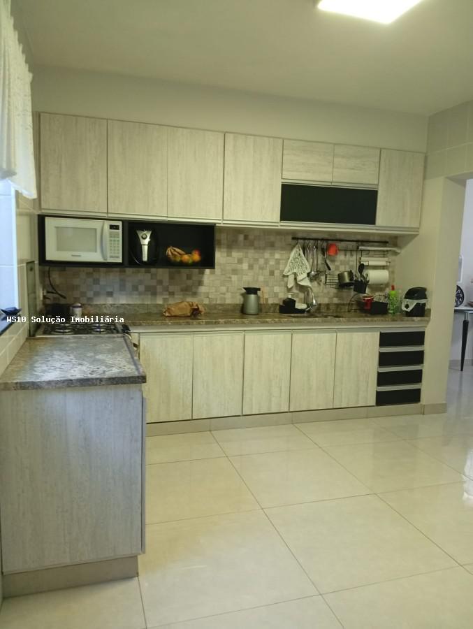 Casa, Industrial São Luiz, 3 Quartos, 3 Vagas, 1 Suíte