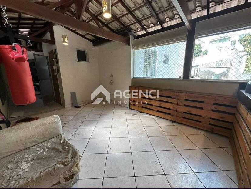 Apartamento, Sagrada Família, 3 Quartos, 0 Vaga, 1 Suíte