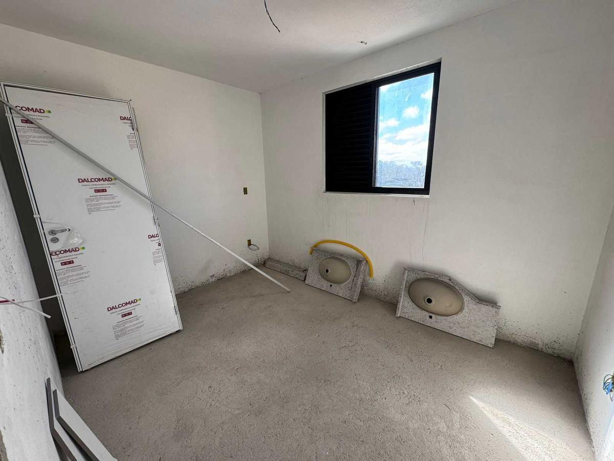 Apartamento, Cabral, 2 Quartos, 2 Vagas, 1 Suíte