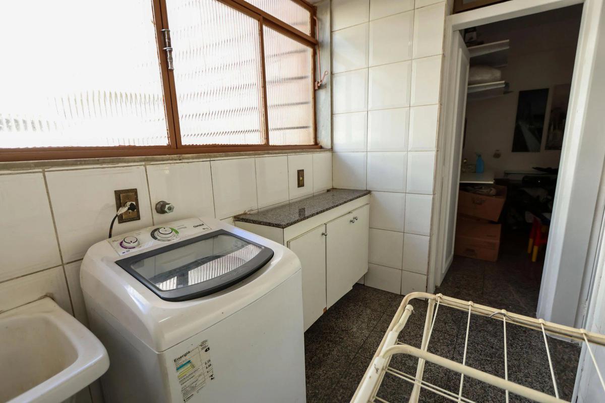 Apartamento, Luxemburgo, 4 Quartos, 3 Vagas, 1 Suíte