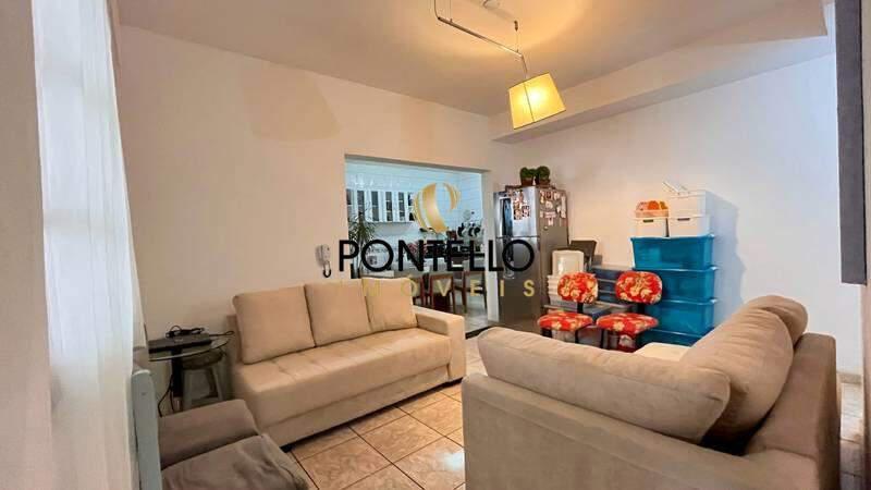 Casa, Buritis, 5 Quartos, 0 Vaga, 1 Suíte