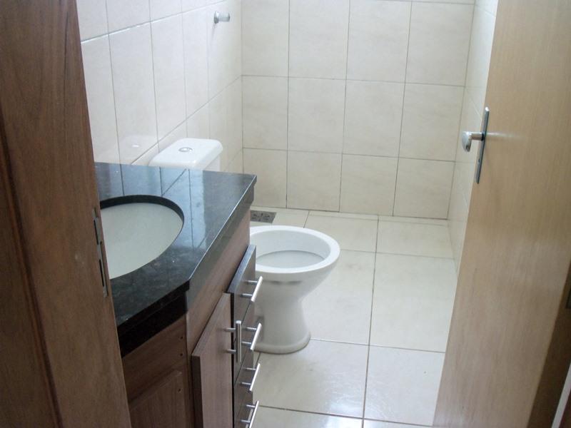 Casa, Jardim dos Comerciários, 2 Quartos, 2 Vagas, 1 Suíte