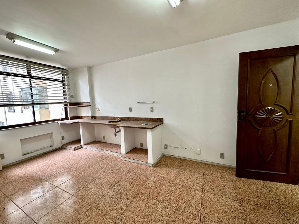 Sala, Centro, 0 Quarto, 0 Vaga