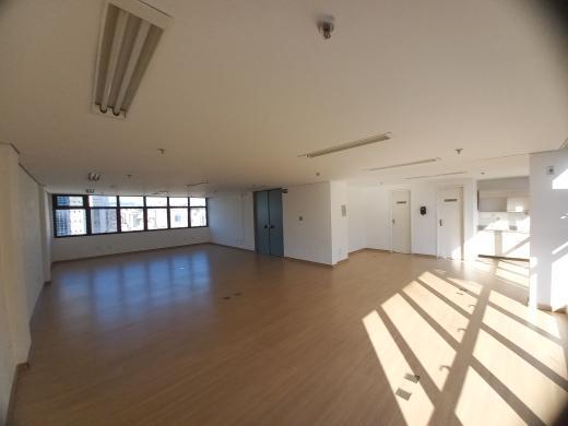 Sala, Centro, 0 Quarto, 1 Vaga