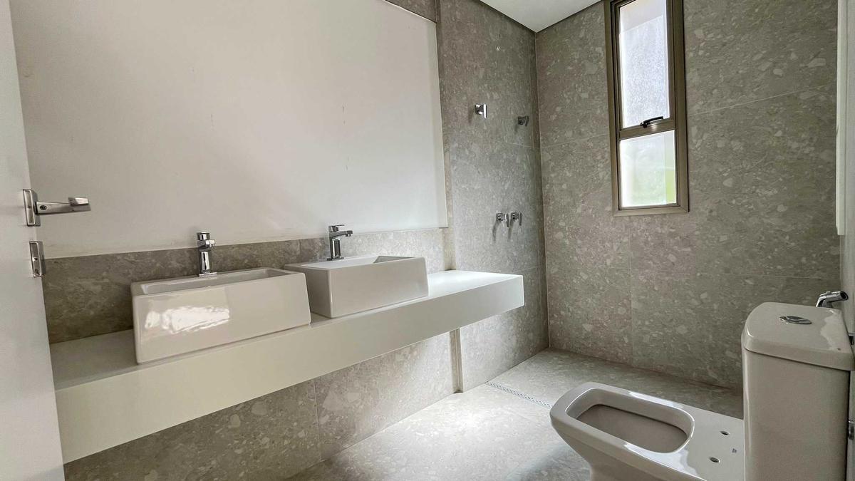 Apartamento, Cruzeiro, 4 Quartos, 4 Vagas, 2 Suítes
