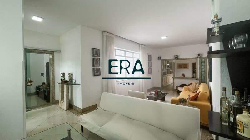 Casa, São Lucas, 7 Quartos, 3 Vagas, 1 Suíte