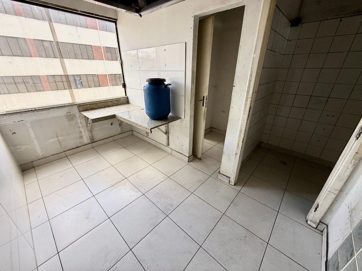 Andar, São José, 0 Quarto, 1 Vaga