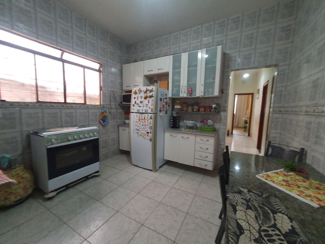 Casa, Nova Suíssa, 3 Quartos, 2 Vagas