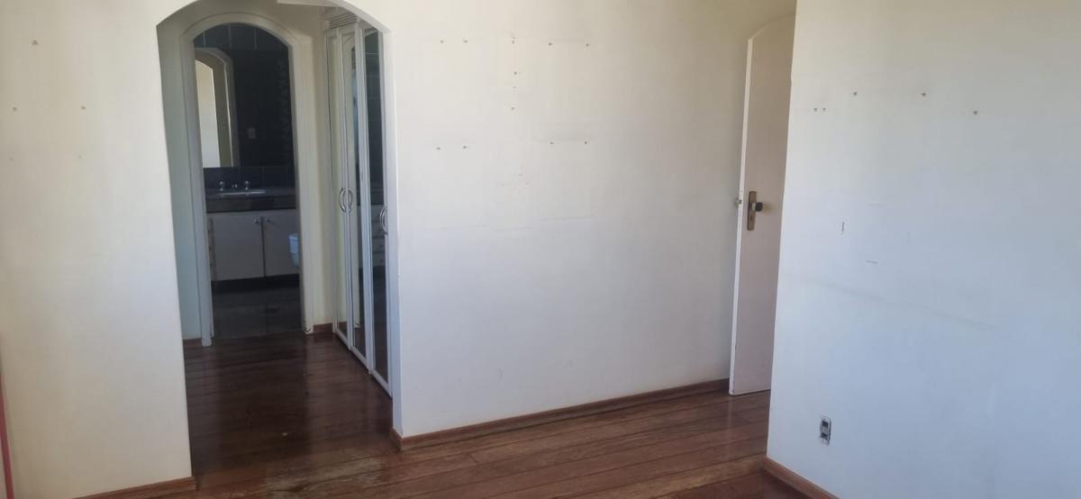 Apartamento, Cruzeiro, 4 Quartos, 3 Vagas, 1 Suíte