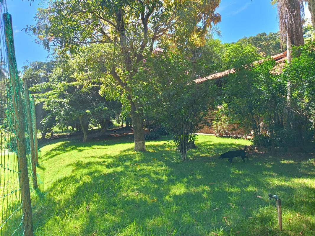Fazenda, Ravena, 5 Quartos, 2 Vagas, 4 Suítes