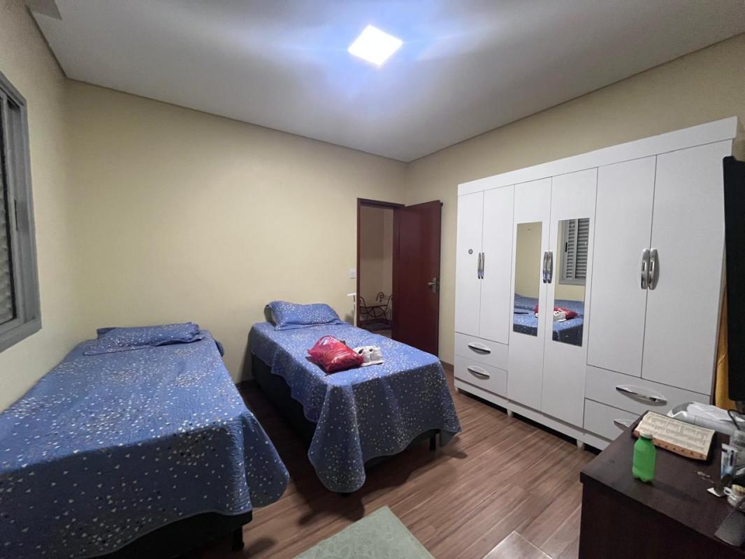 Casa, Tirol, 3 Quartos, 3 Vagas, 1 Suíte
