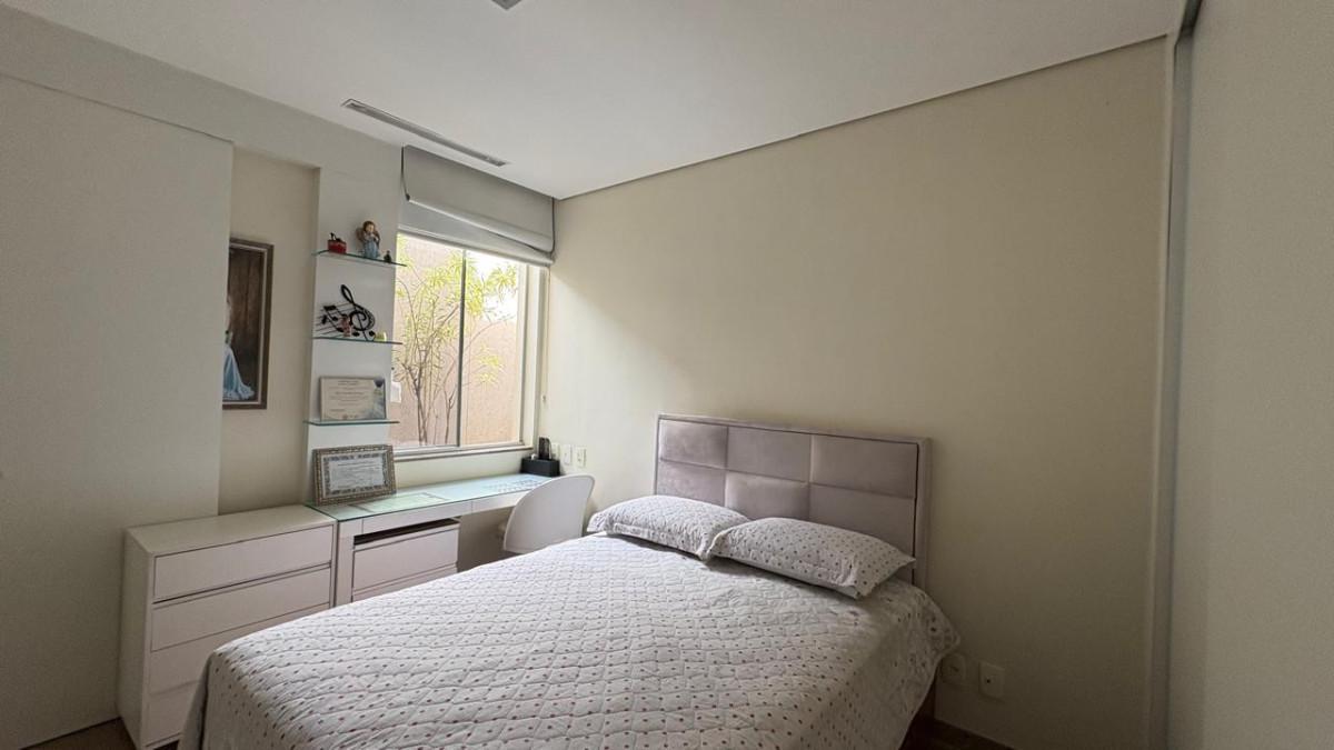 Casa, Calafate, 4 Quartos, 6 Vagas, 3 Suítes