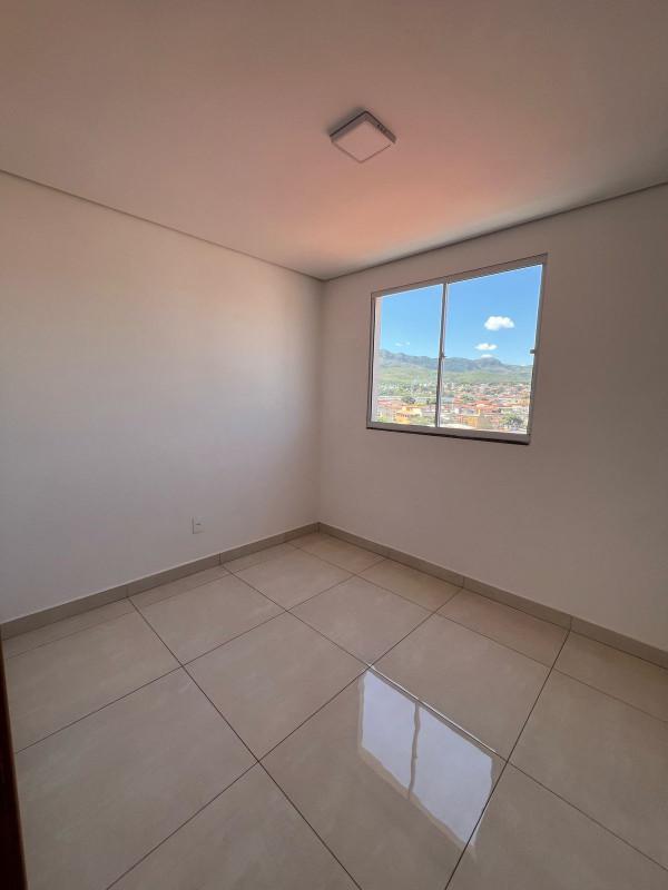 Cobertura, Miramar (barreiro), 3 Quartos, 0 Vaga, 1 Suíte